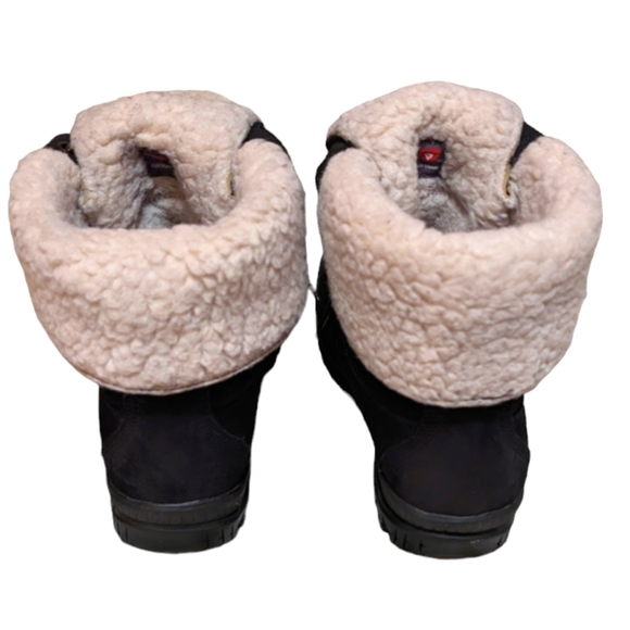 EUC Foldable Timberland 8.5" Shaft Waterproof Black Suede Snow Boots - Picture 9 of 13